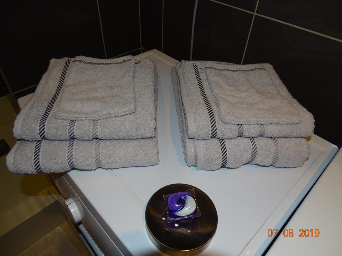 Legend- Parking Prive Gratuit- Terrasse Privee- Wifi - Convert - Alimentec Bourg-en-Bresse Exterior foto