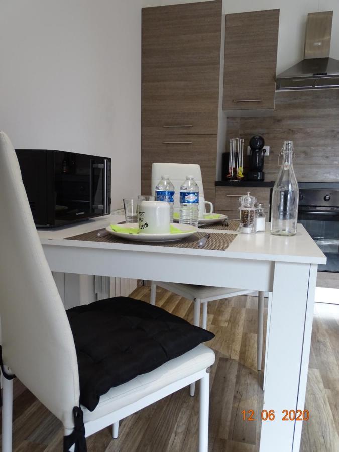 Legend- Parking Prive Gratuit- Terrasse Privee- Wifi - Convert - Alimentec Bourg-en-Bresse Exterior foto